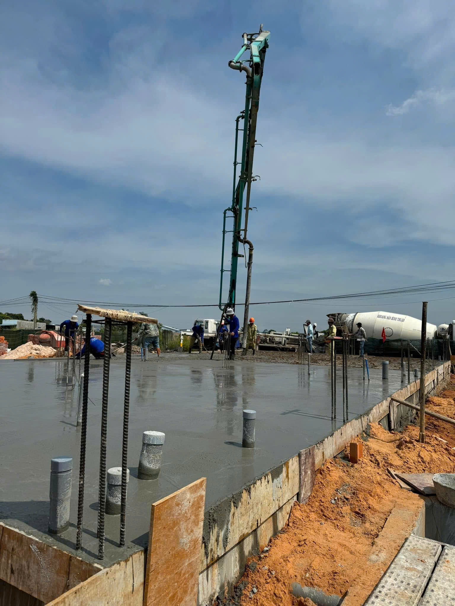Chống thấm xây nhà giá rẻ cần giuộc